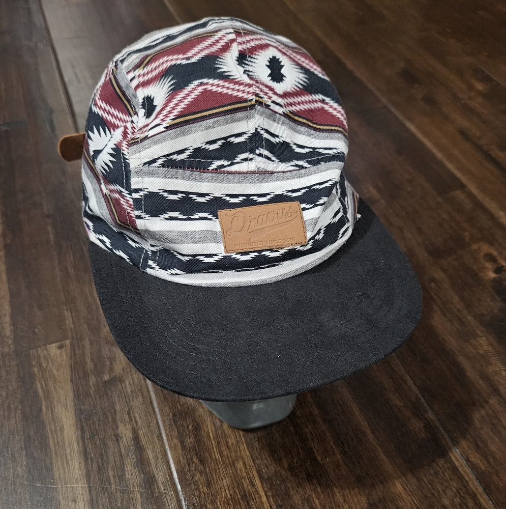 Dravus MisGuided Hat Black Red